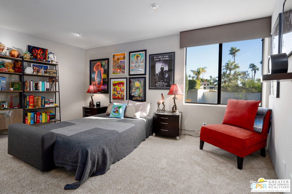 130 W Racquet Club Road 401