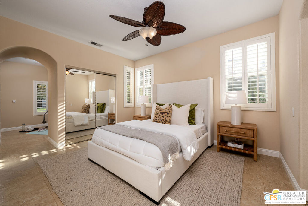 29655 W Laguna Drive