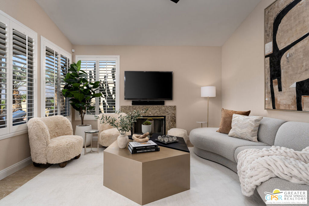 29655 W Laguna Drive