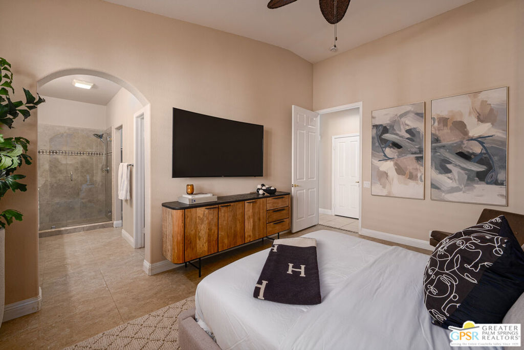 29655 W Laguna Drive