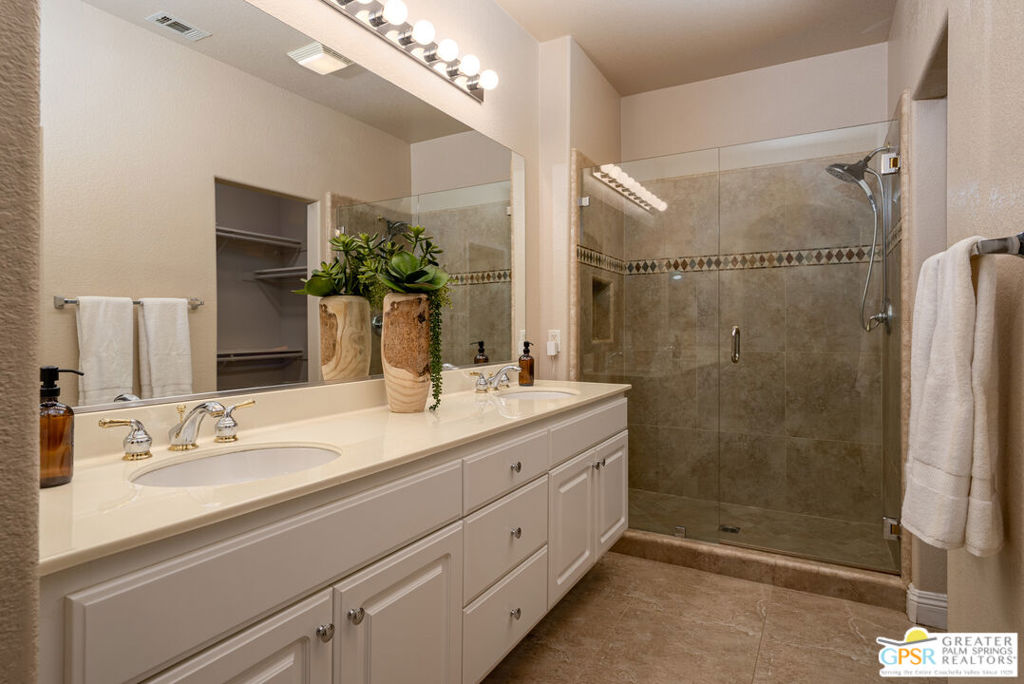 29655 W Laguna Drive