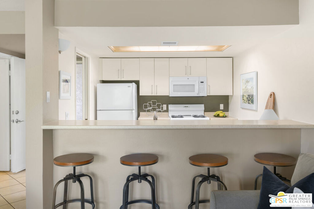 1835 N Via Miraleste 1611