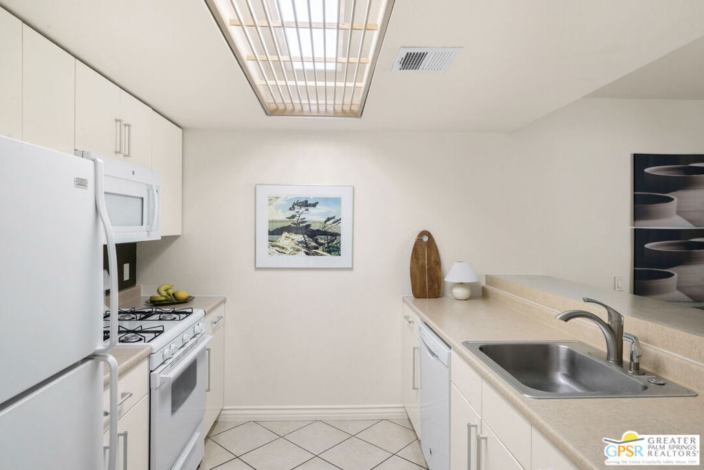 1835 N Via Miraleste 1611