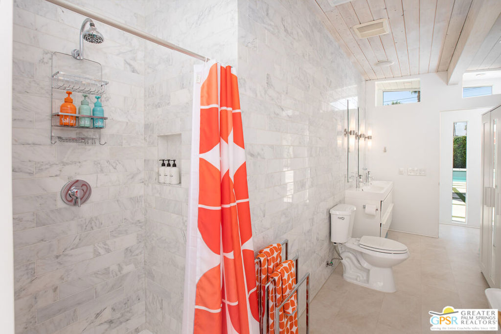 1525 E Sunny Dunes Road