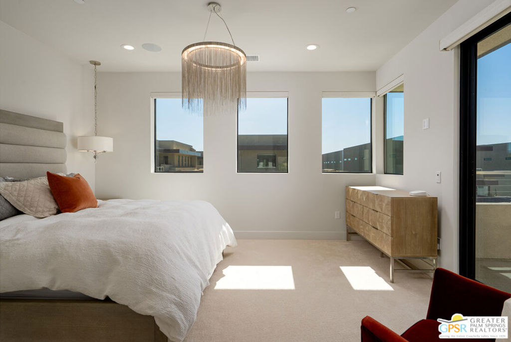 217 Vista Terrace