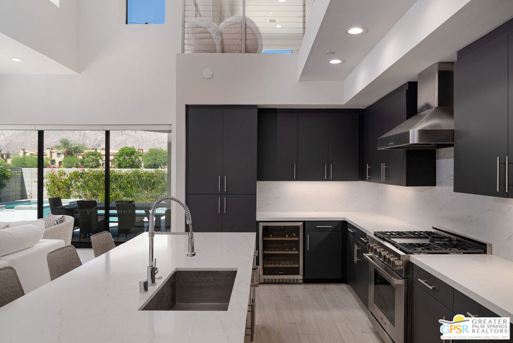 217 Vista Terrace