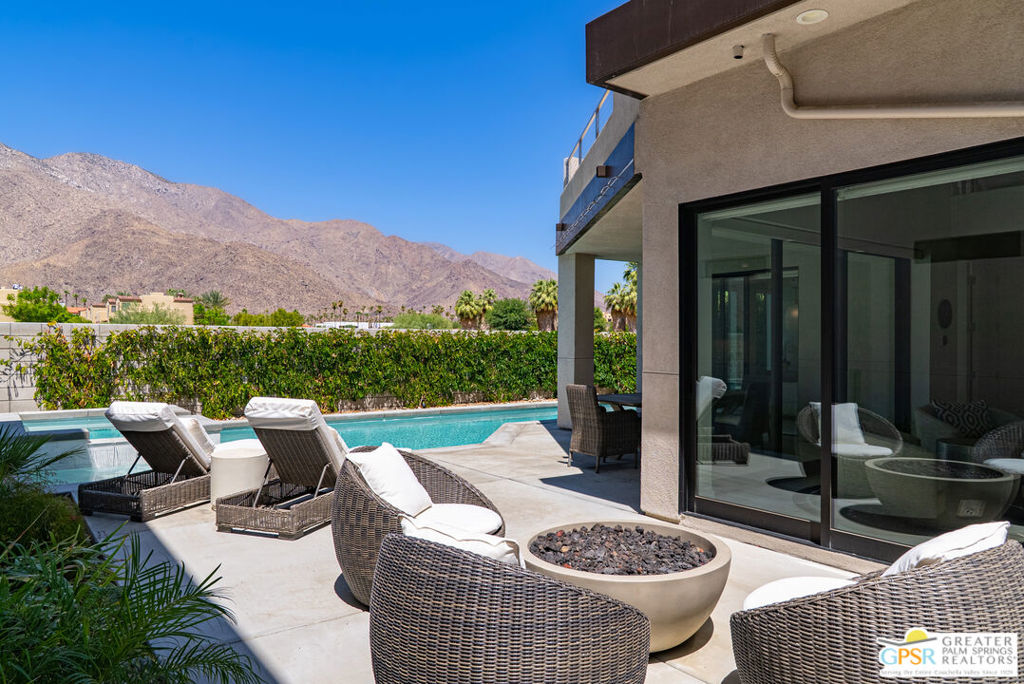217 Vista Terrace