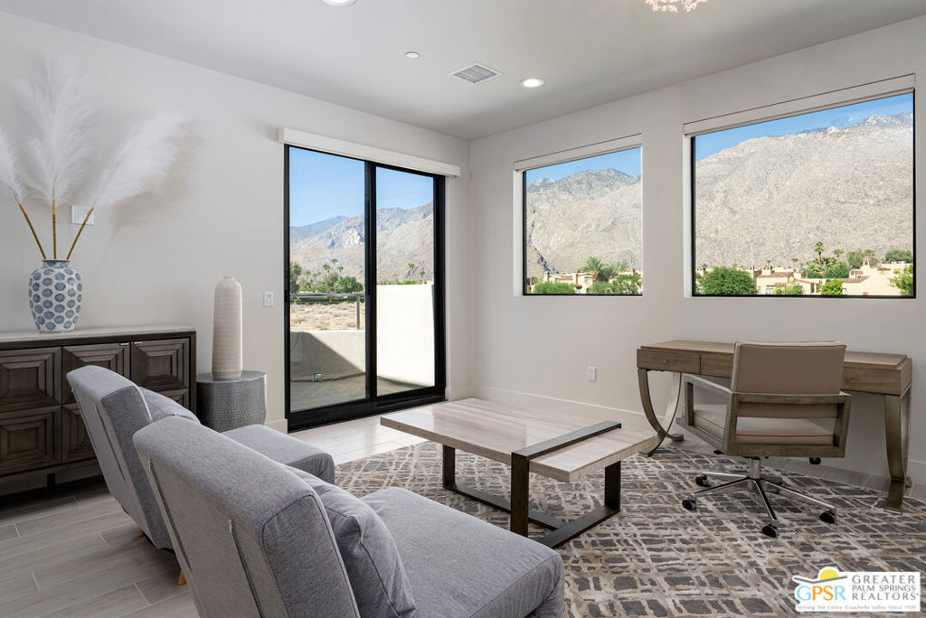 217 Vista Terrace