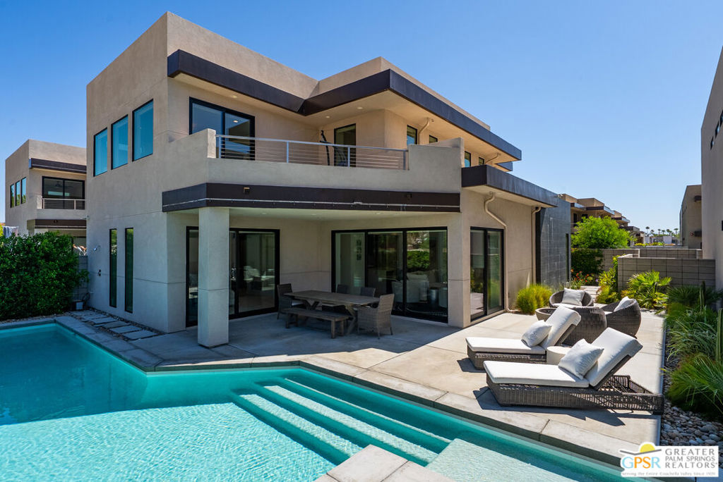 217 Vista Terrace