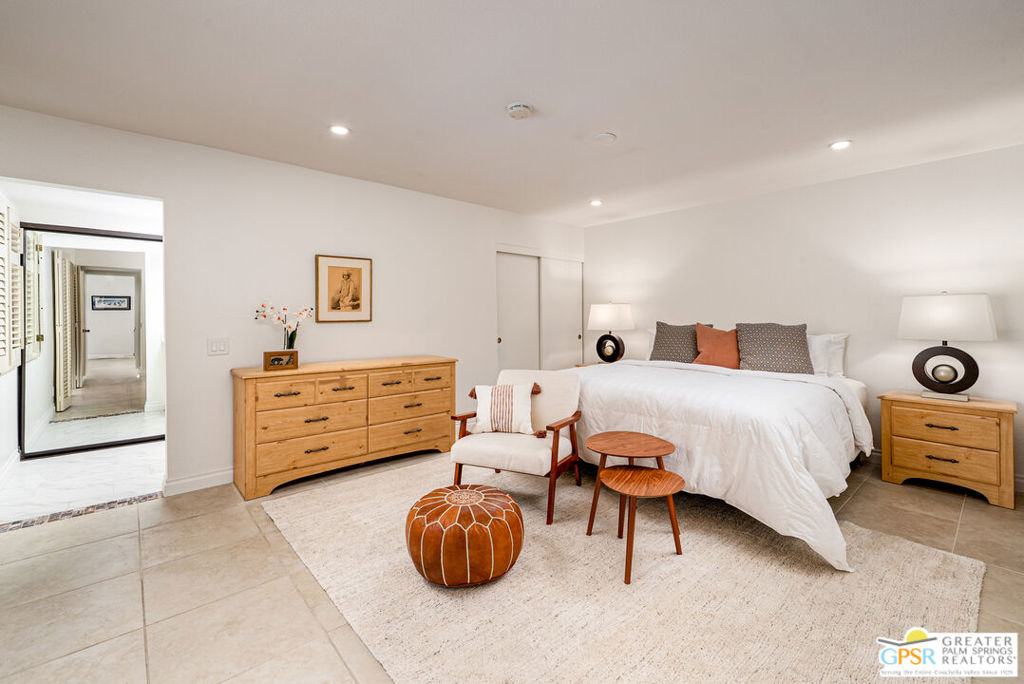 2023 N Via Miraleste 1017