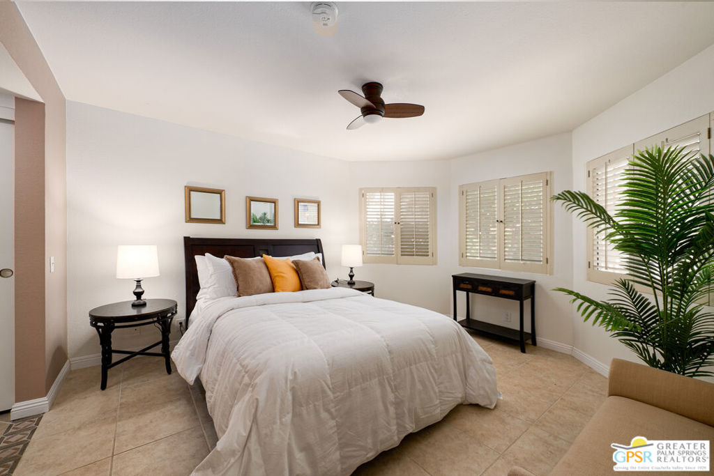 2023 N Via Miraleste 1017