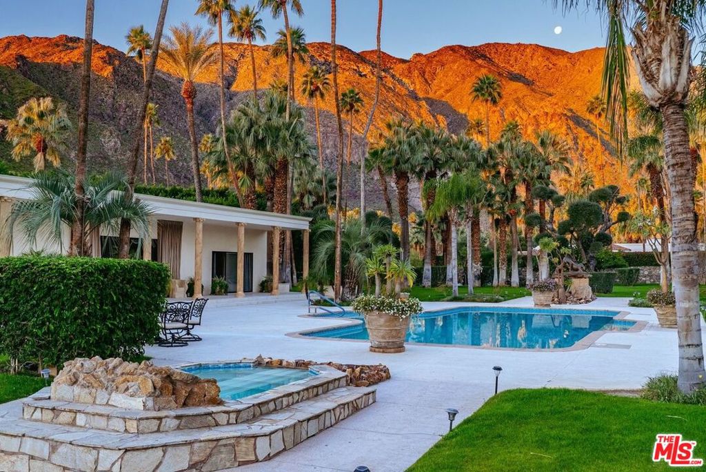 457 W Hermosa Place