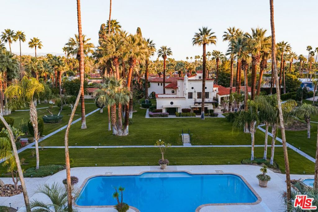 457 W Hermosa Place