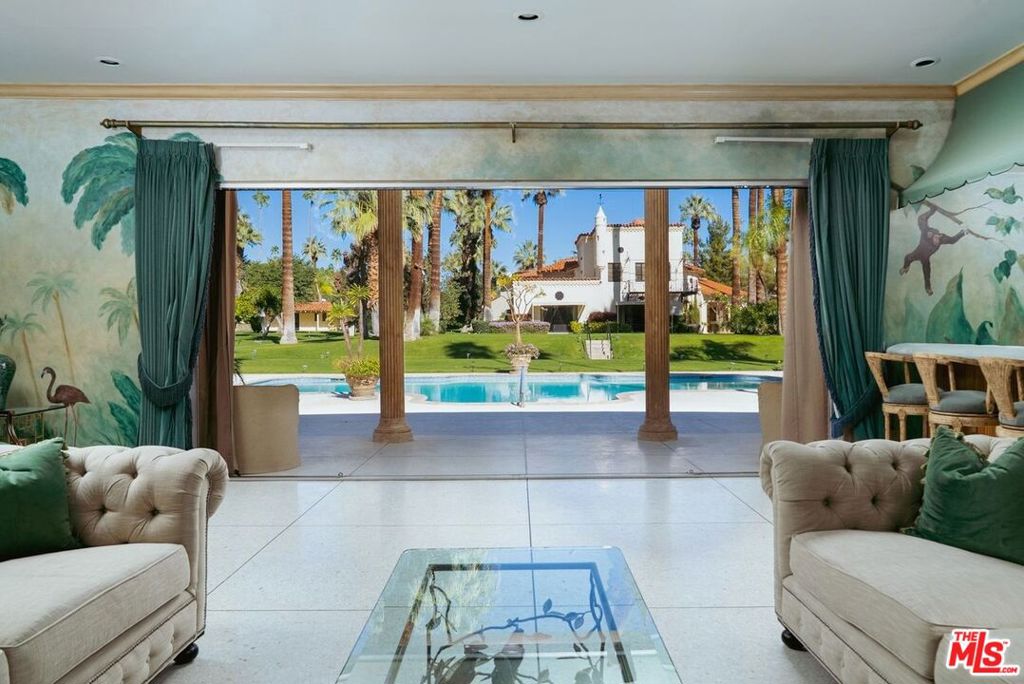 457 W Hermosa Place