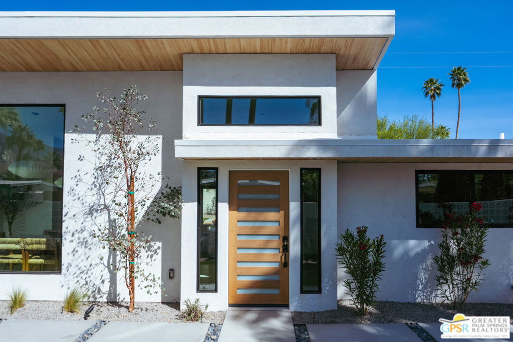 1956 E Park Drive