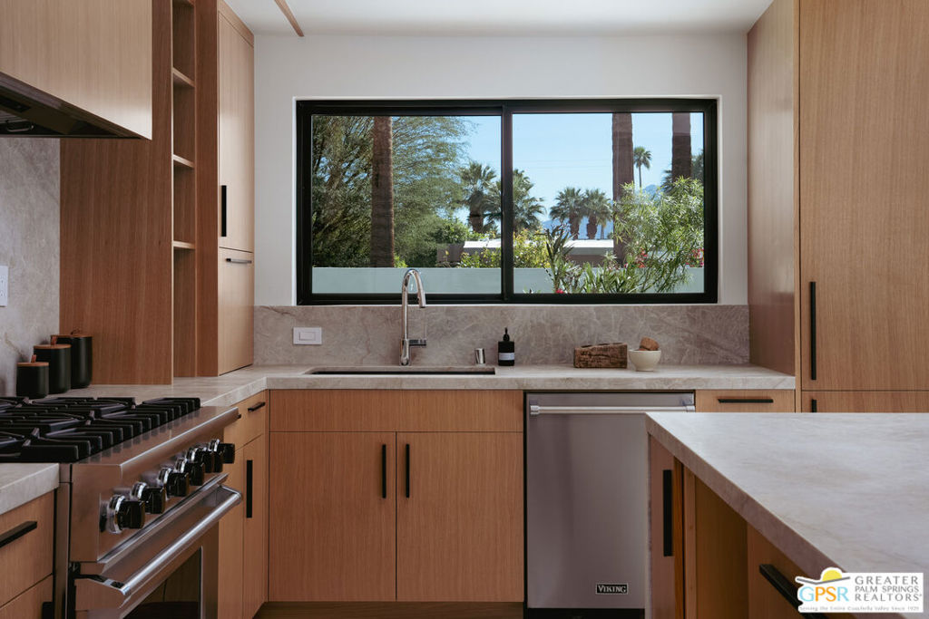 1956 E Park Drive