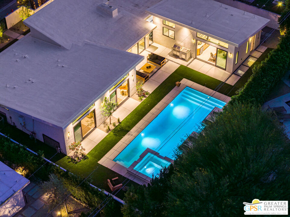 1956 E Park Drive
