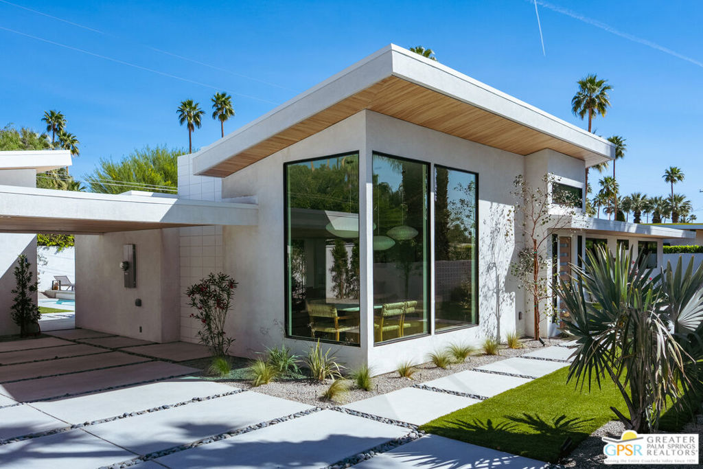 1956 E Park Drive