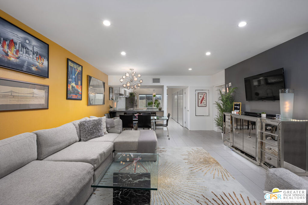 277 E Alejo Road 124