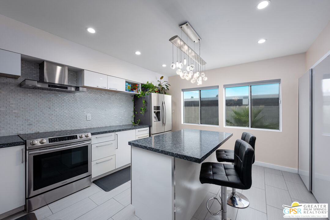 277 E Alejo Rd Unit: 124