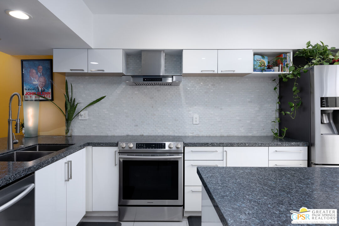 277 E Alejo Rd Unit: 124