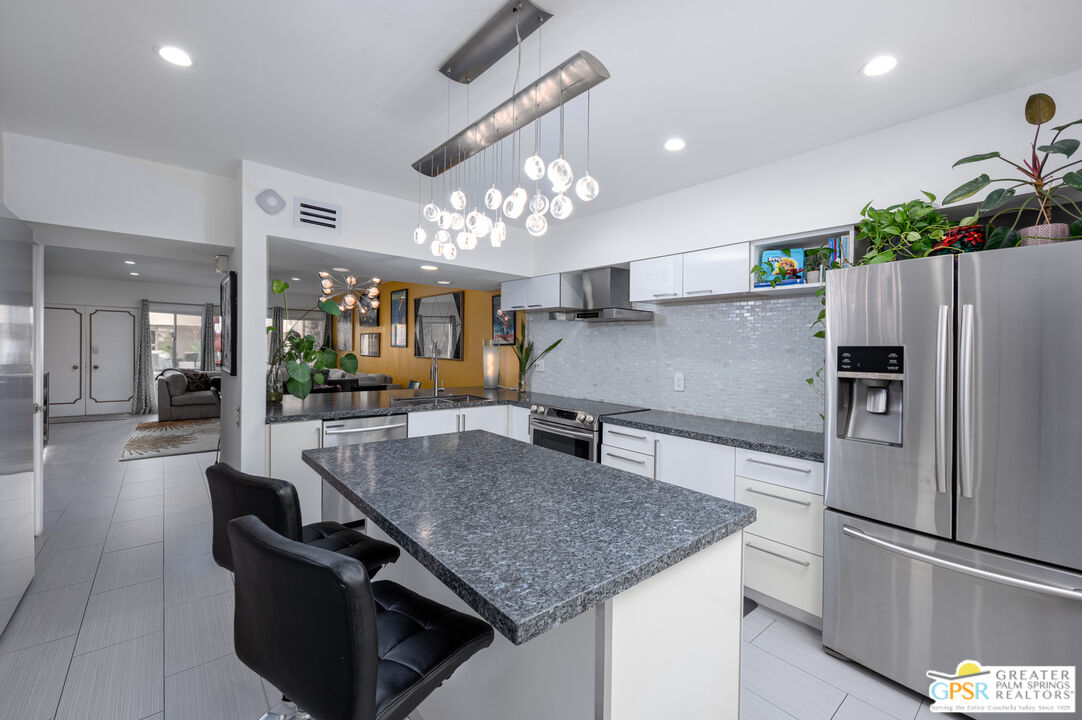 277 E Alejo Rd Unit: 124