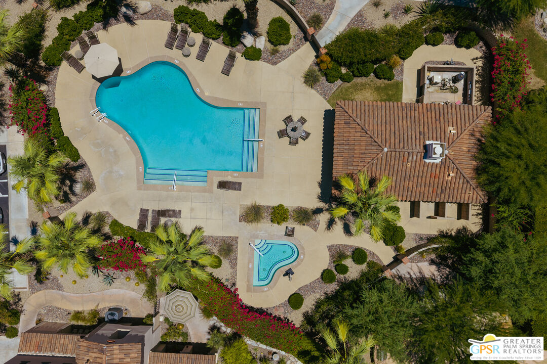 1365 Yermo Dr