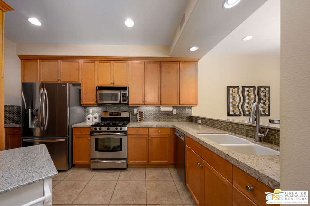 1365 Yermo Drive