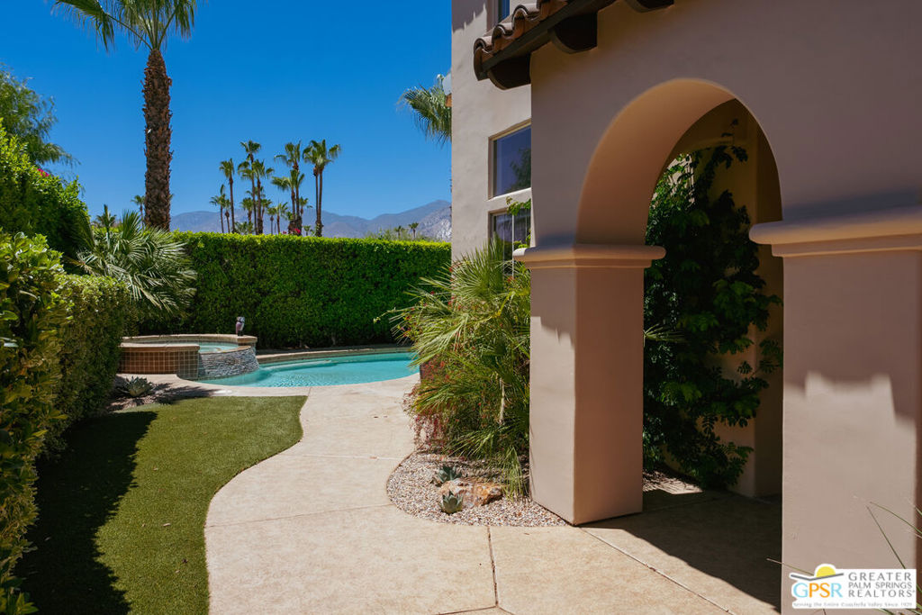 1365 Yermo Drive