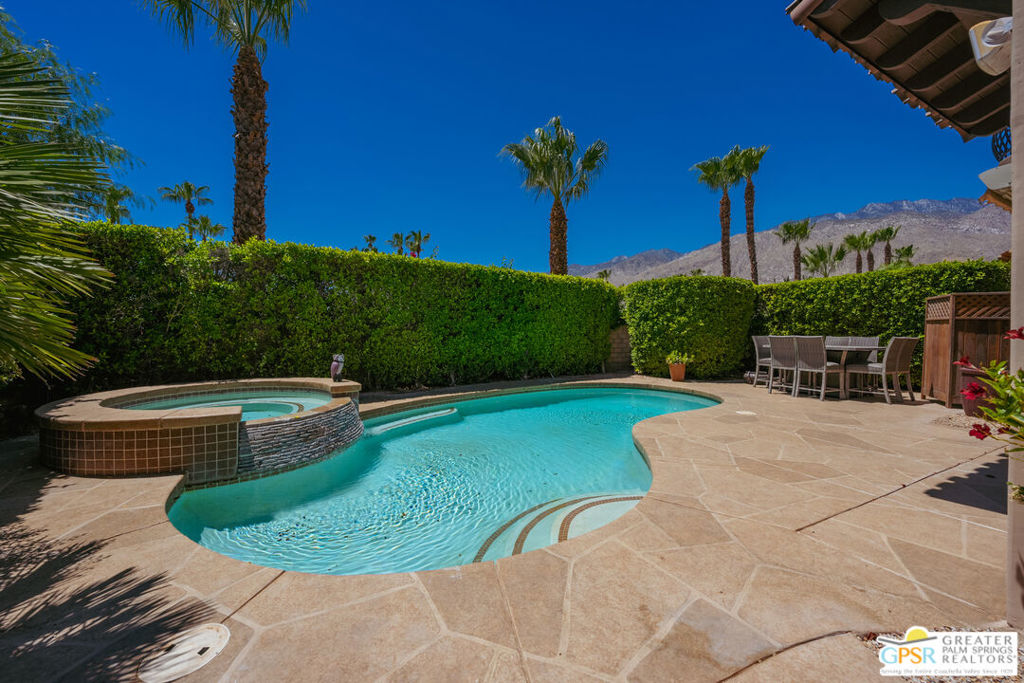 1365 Yermo Drive