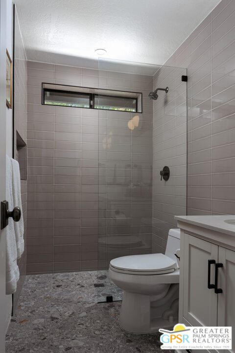 399 E San Rafael Dr
