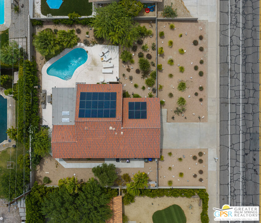 399 E San Rafael Dr