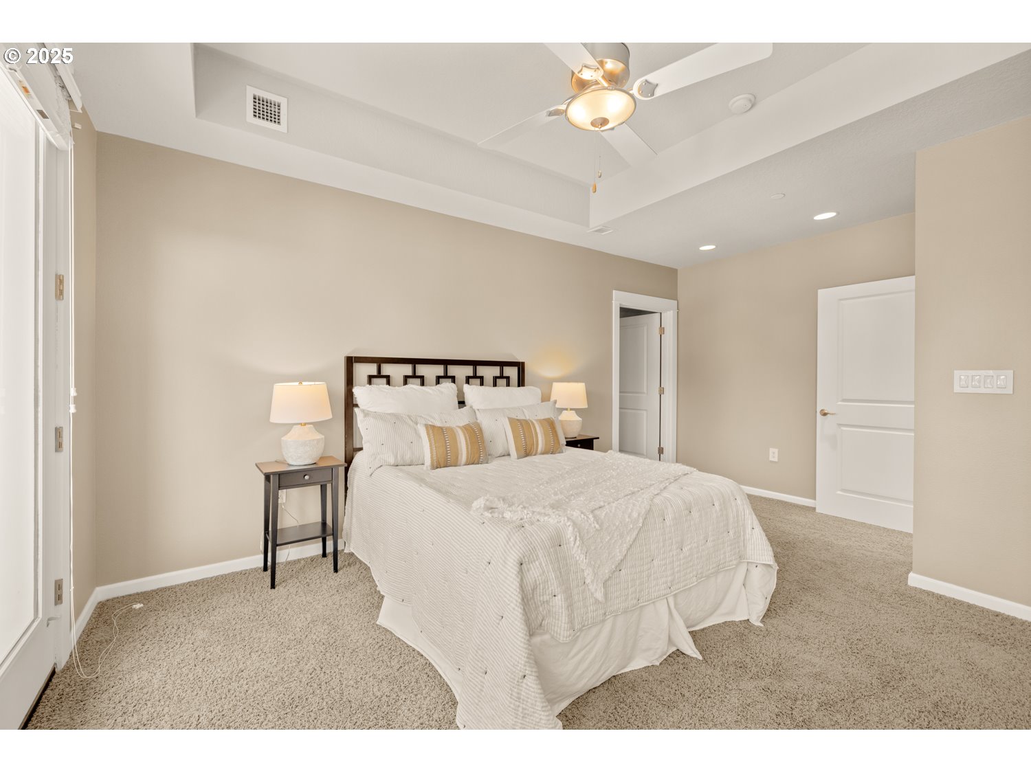 11709 SE CRESTED EAGLE LN E5, Happy Valley Unit: E5