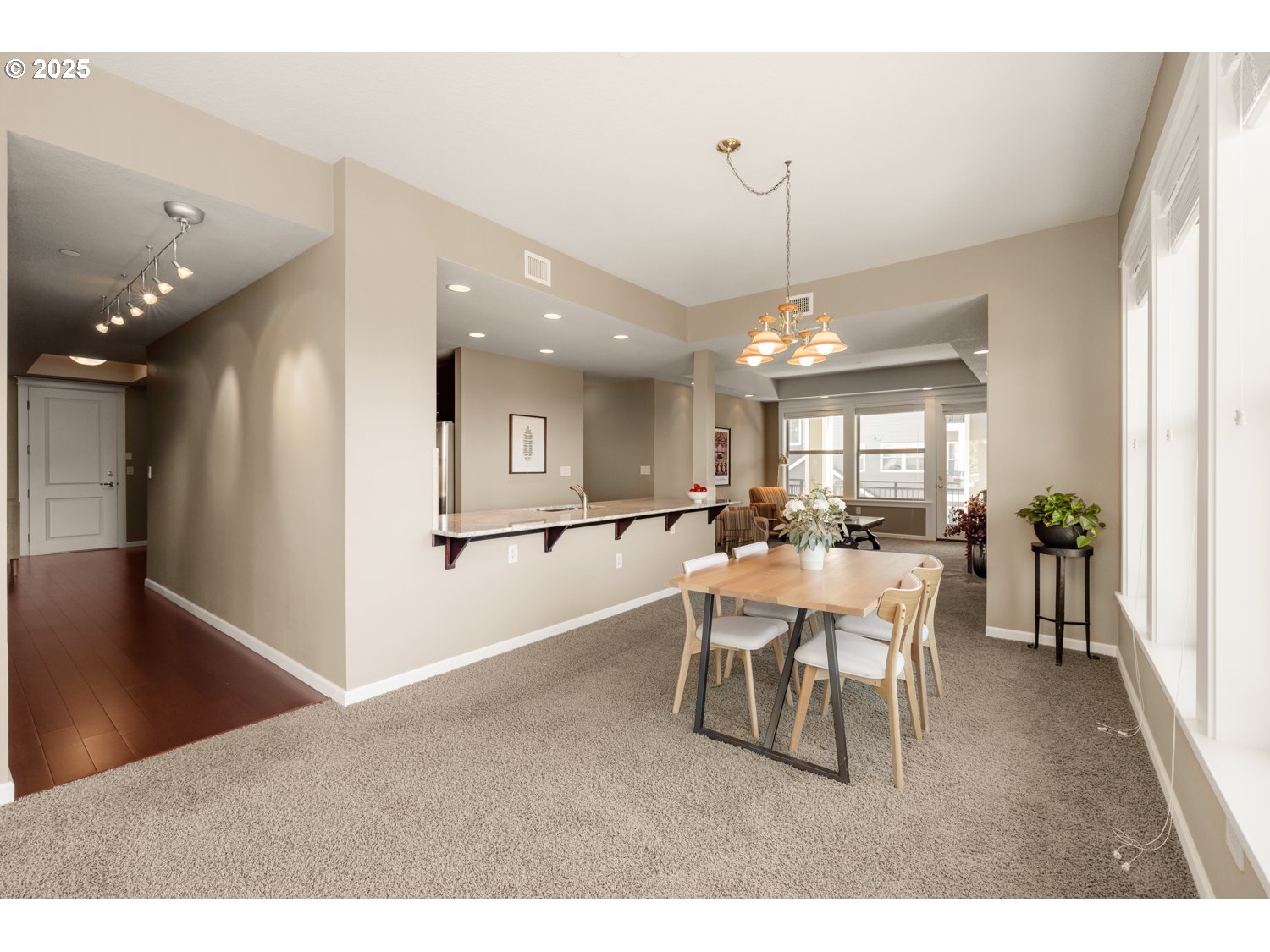 11709 SE CRESTED EAGLE LN E5, Happy Valley Unit: E5