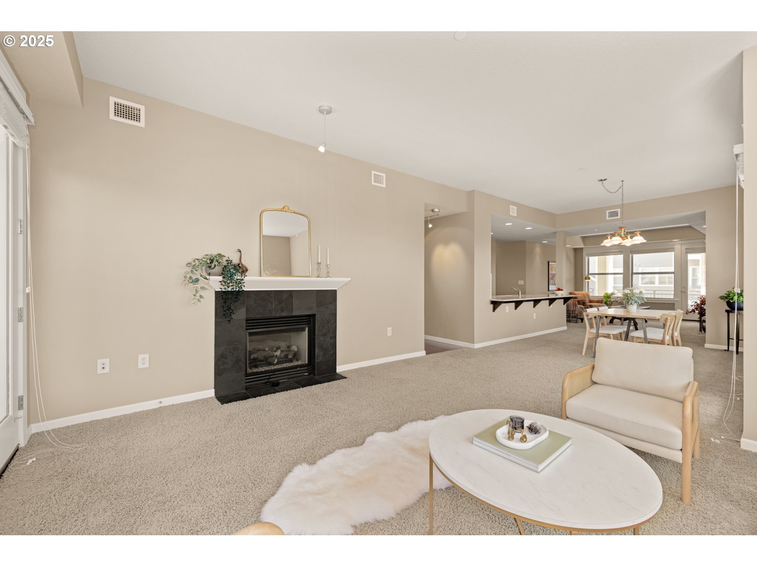 11709 SE CRESTED EAGLE LN E5, Happy Valley Unit: E5