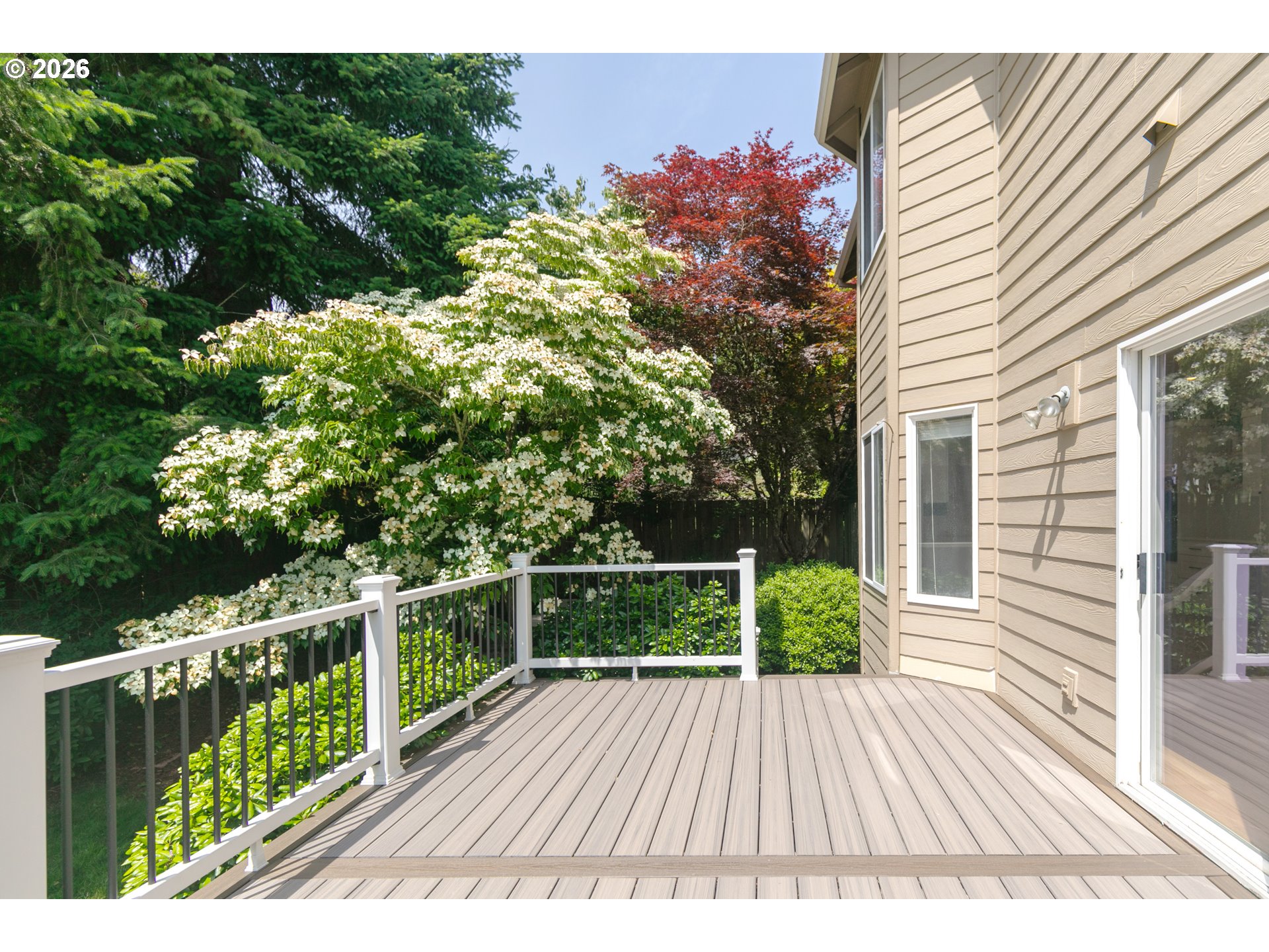 2011 NW NEW HOPE CT
