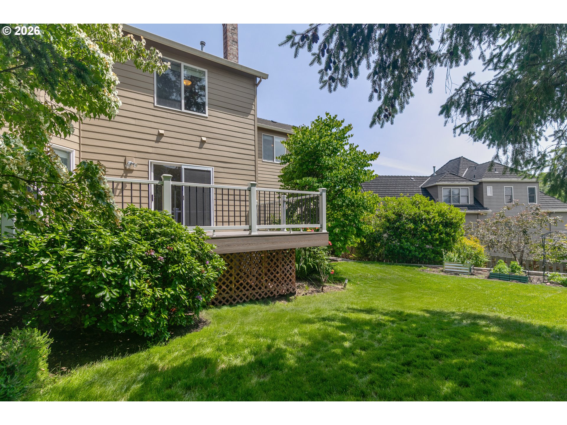 2011 NW NEW HOPE CT