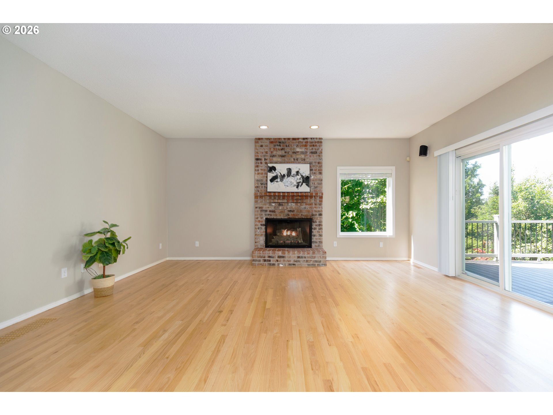 2011 NW NEW HOPE CT