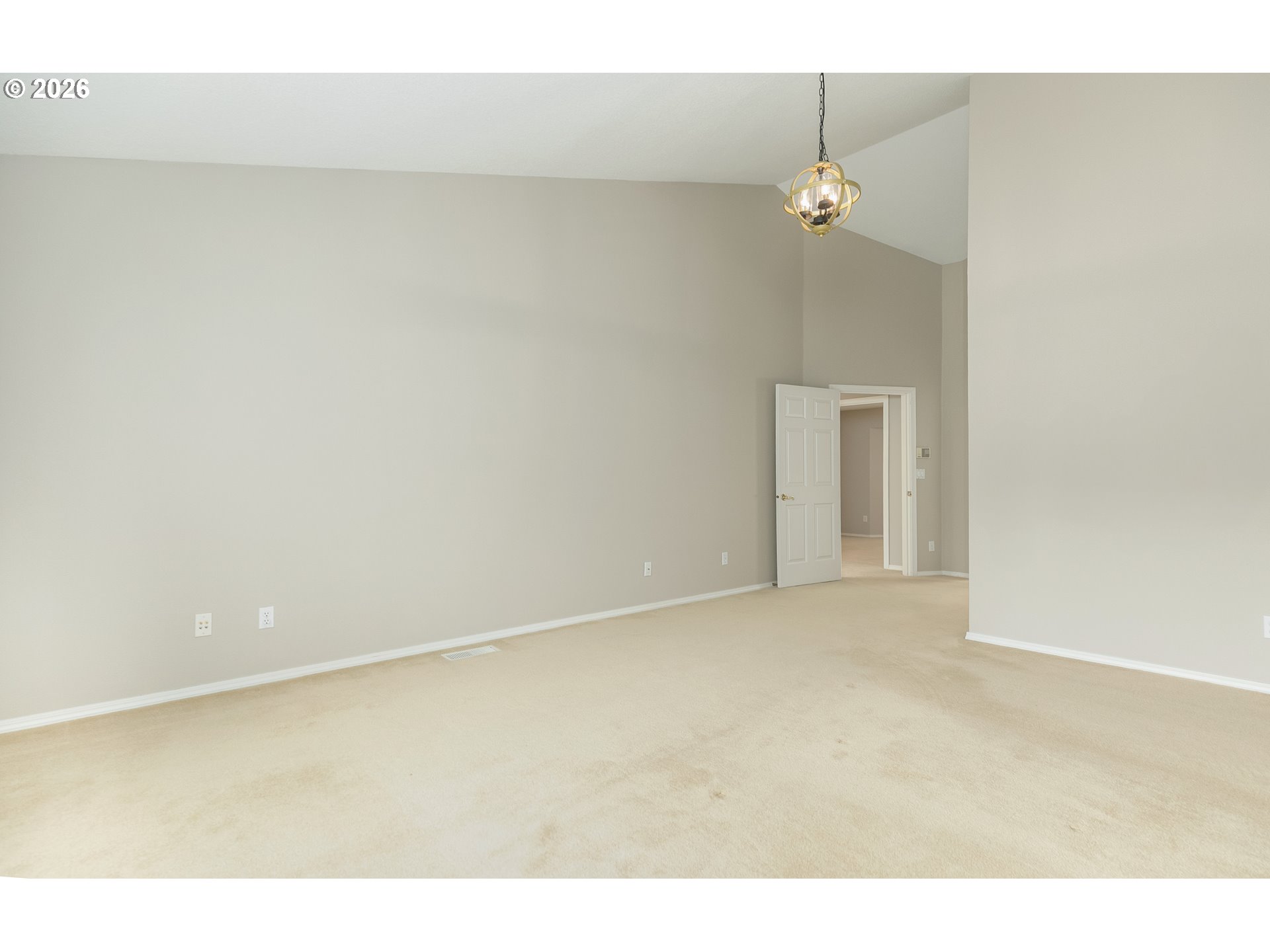2011 NW NEW HOPE CT