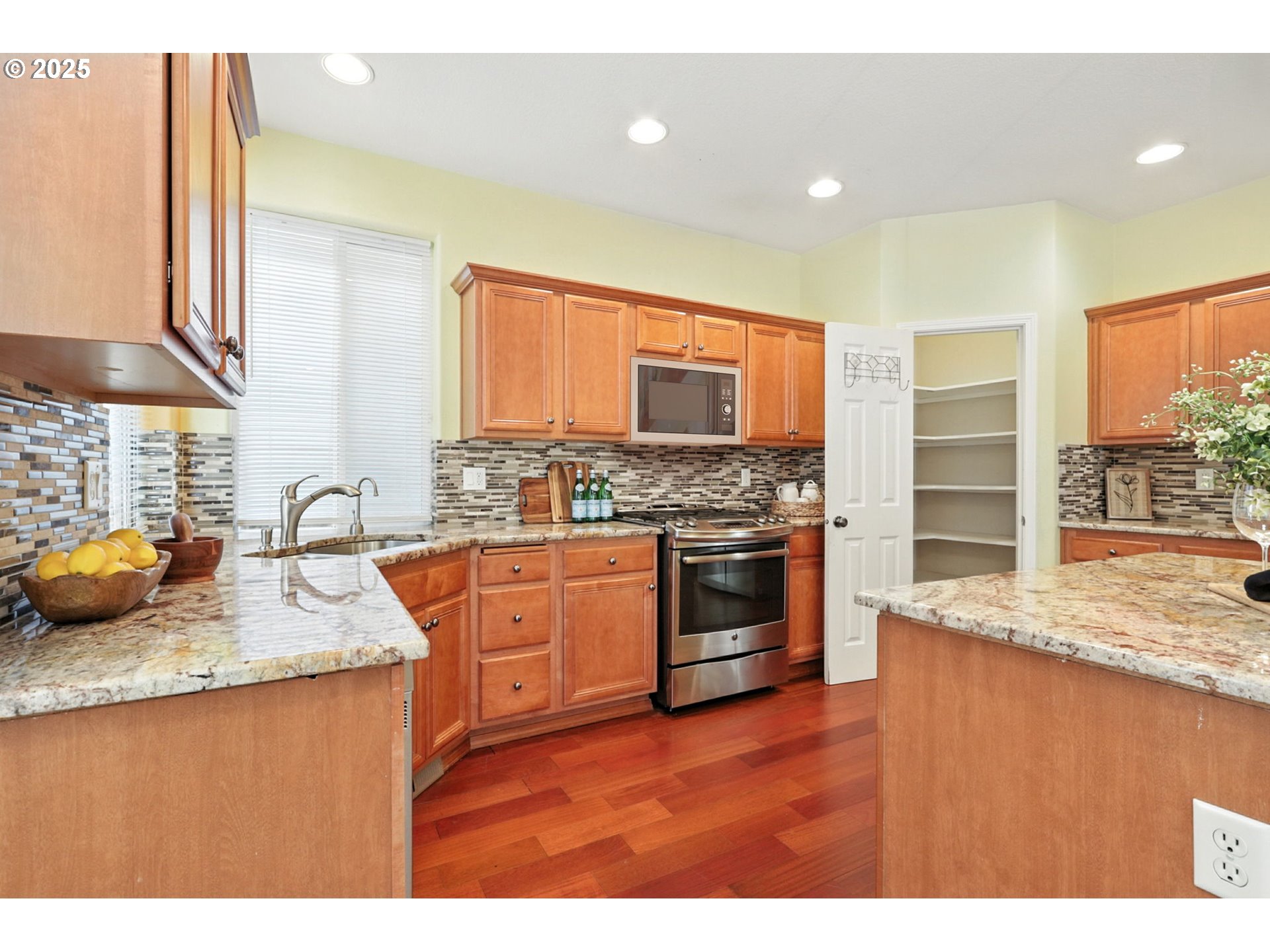5200 NW 126TH TER