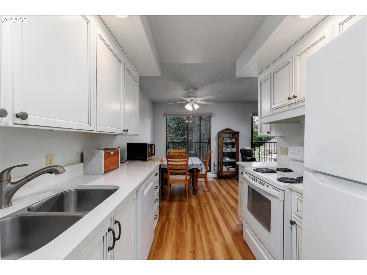 45 EAGLE CREST DR 415