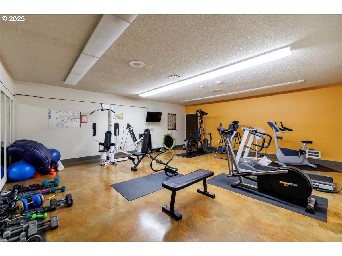 45 EAGLE CREST DR 415