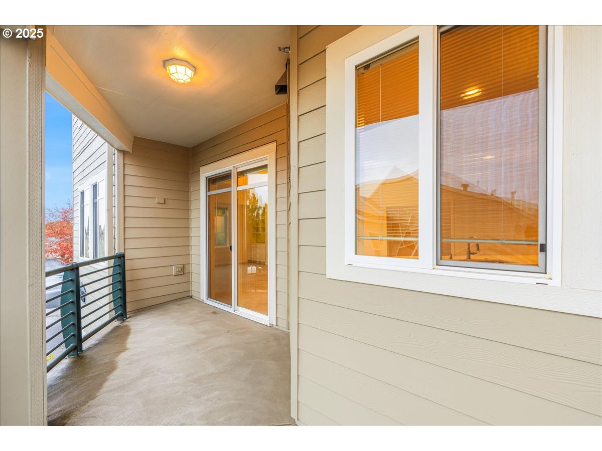 4832 NW PROMENADE TER 220