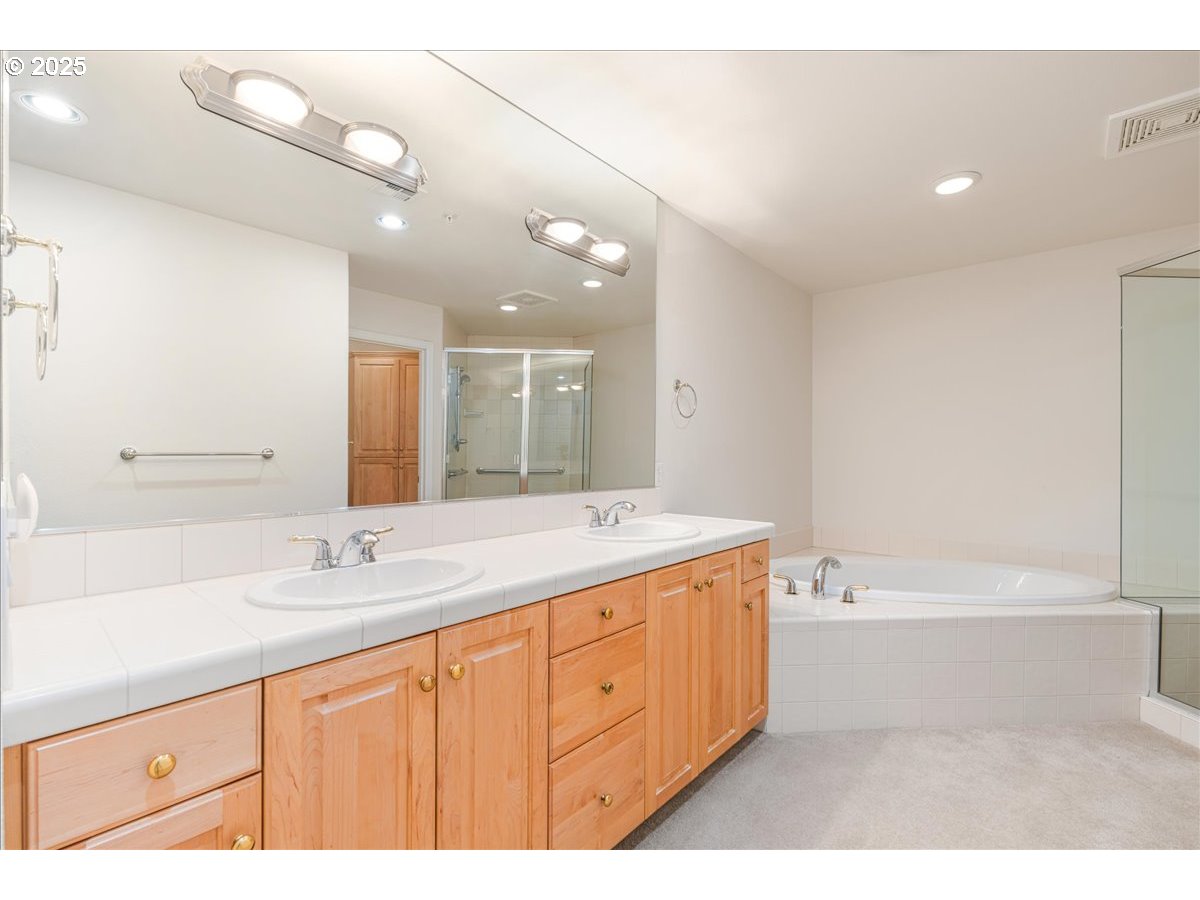 4832 NW PROMENADE TER 220