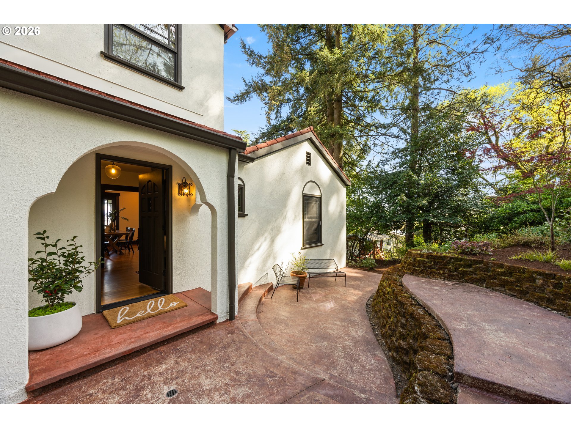 4323 SW HAMILTON TER