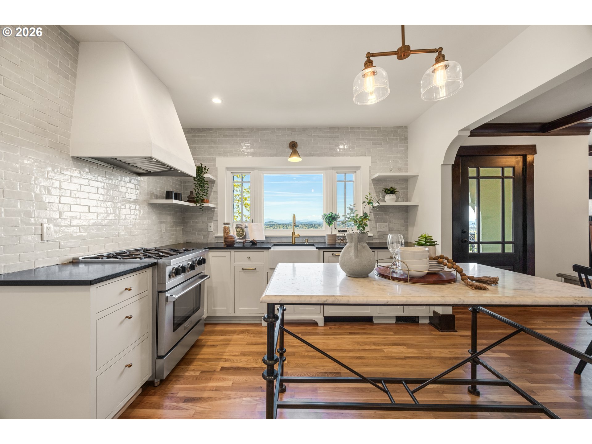 4323 SW HAMILTON TER