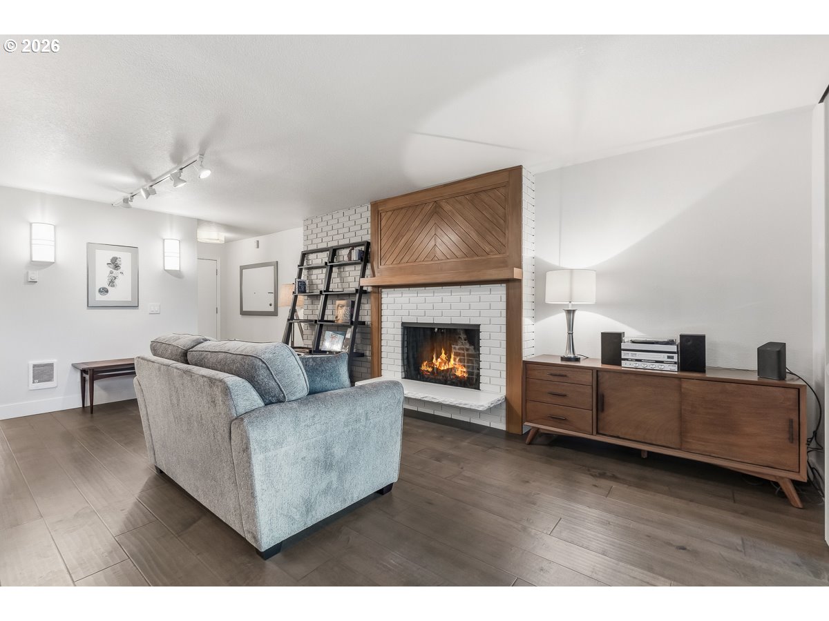 200 BURNHAM RD 103
