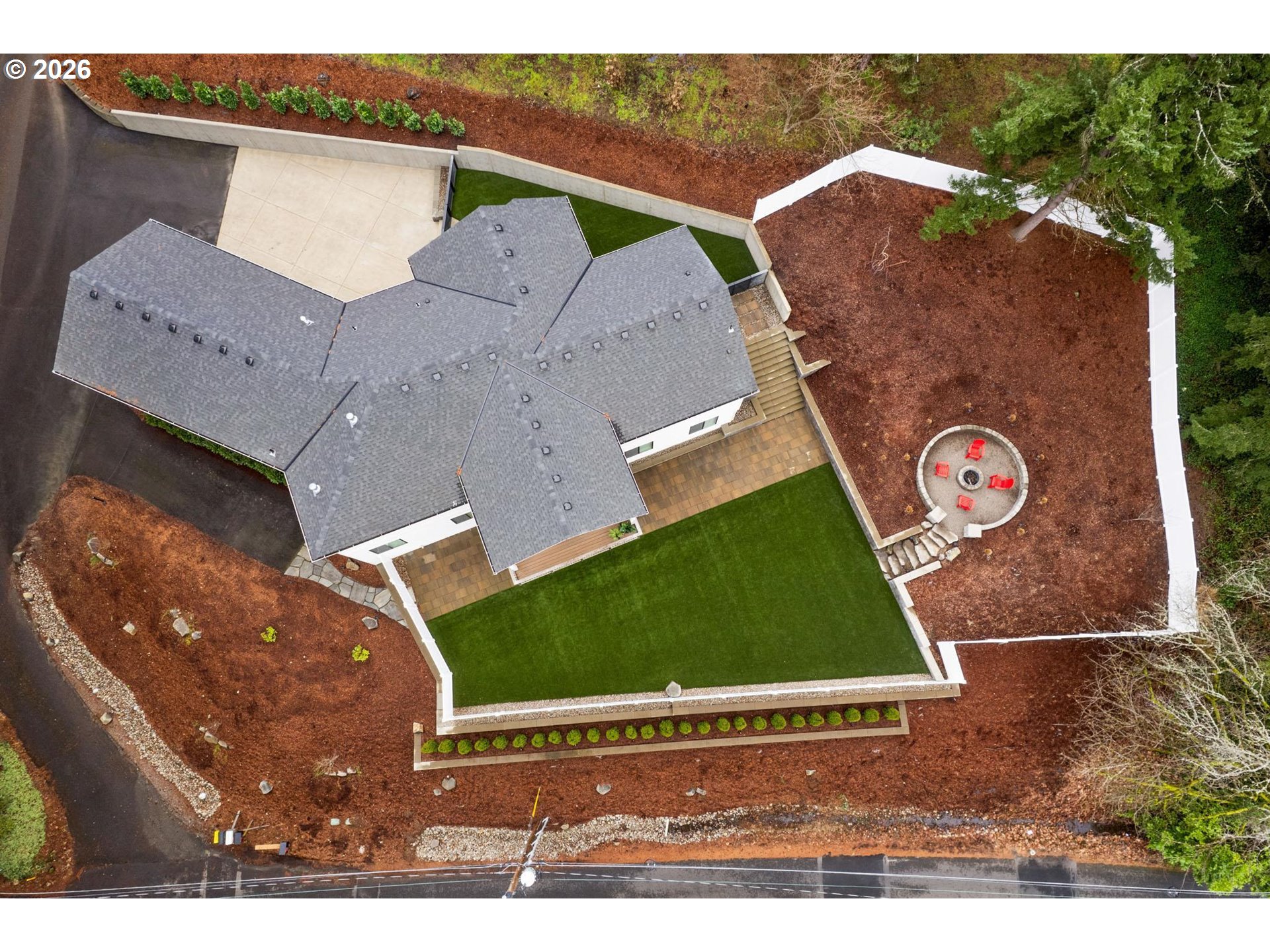 4022 SE ALDERCREST RD