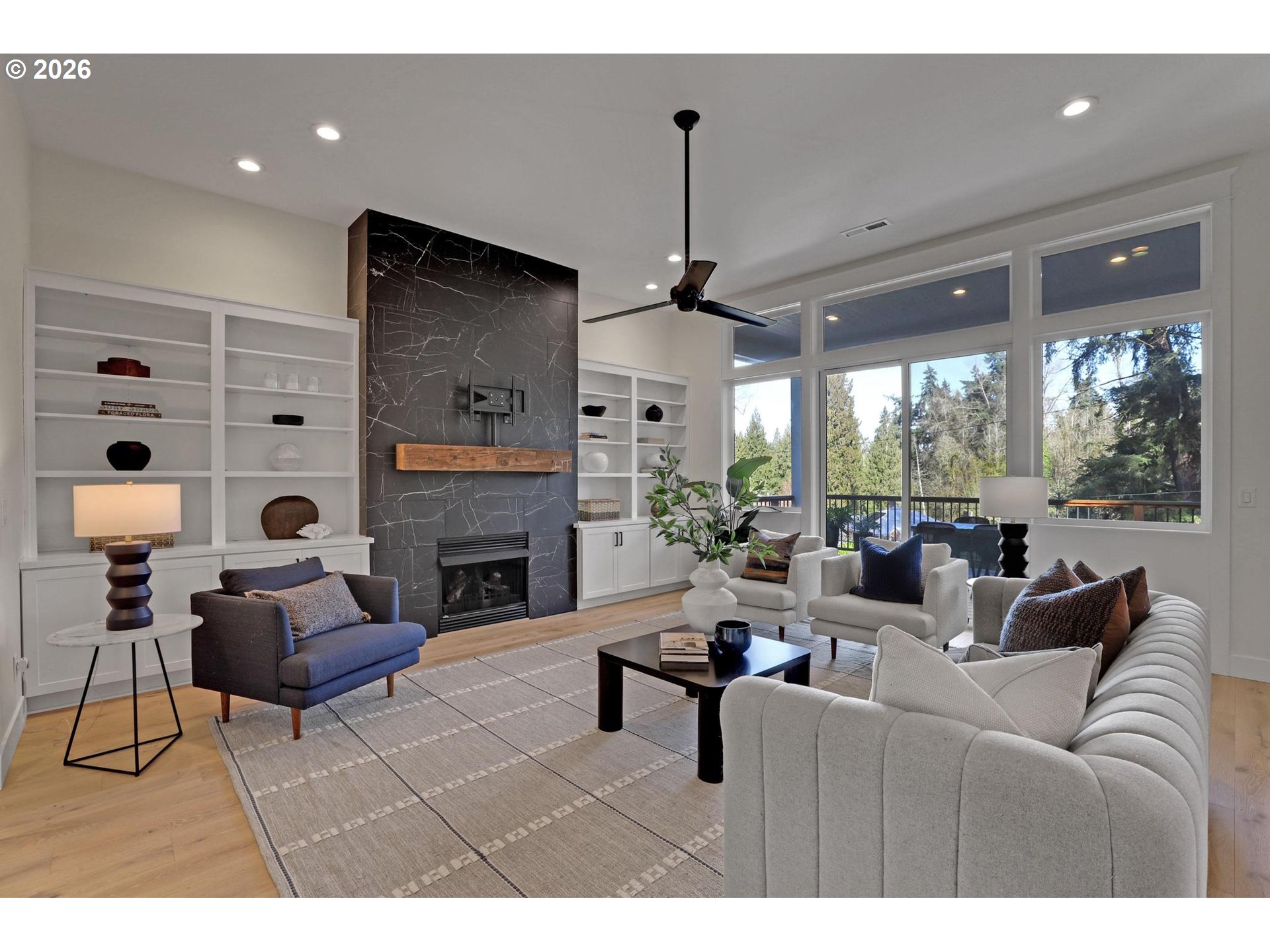 4022 SE ALDERCREST RD