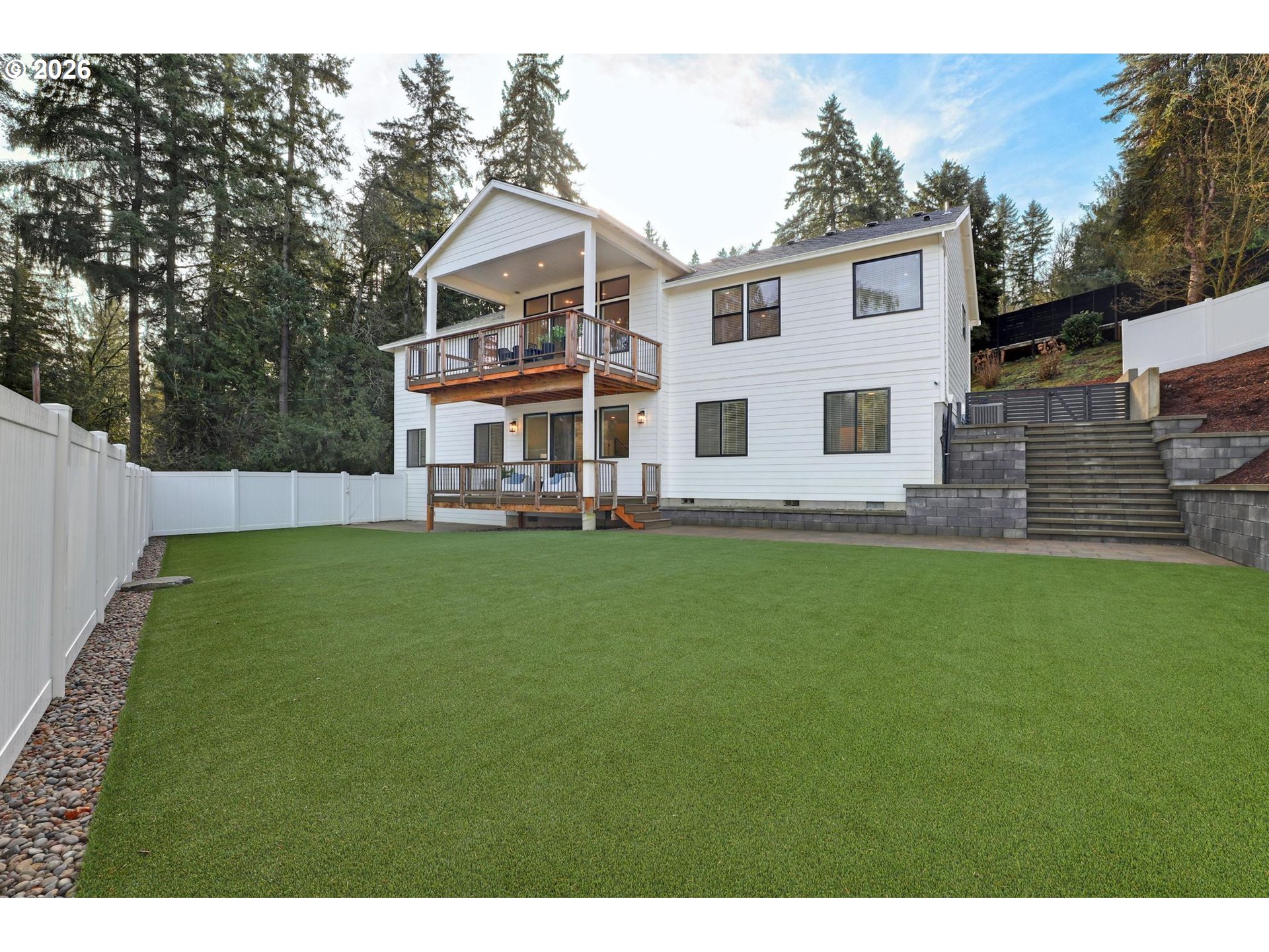 4022 SE ALDERCREST RD